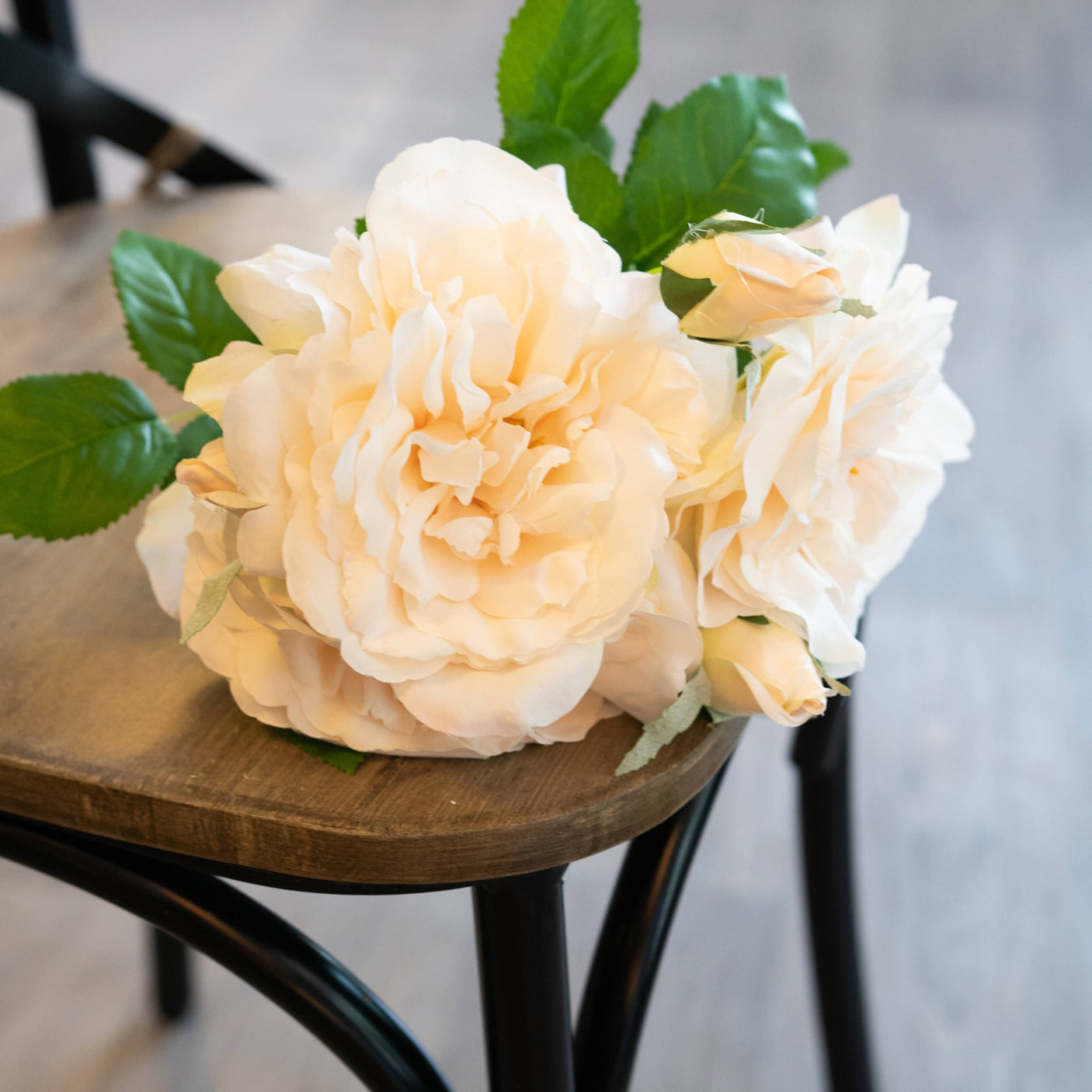 Peachy Cream Short Stem Rose Bouquet - Lacona Home 