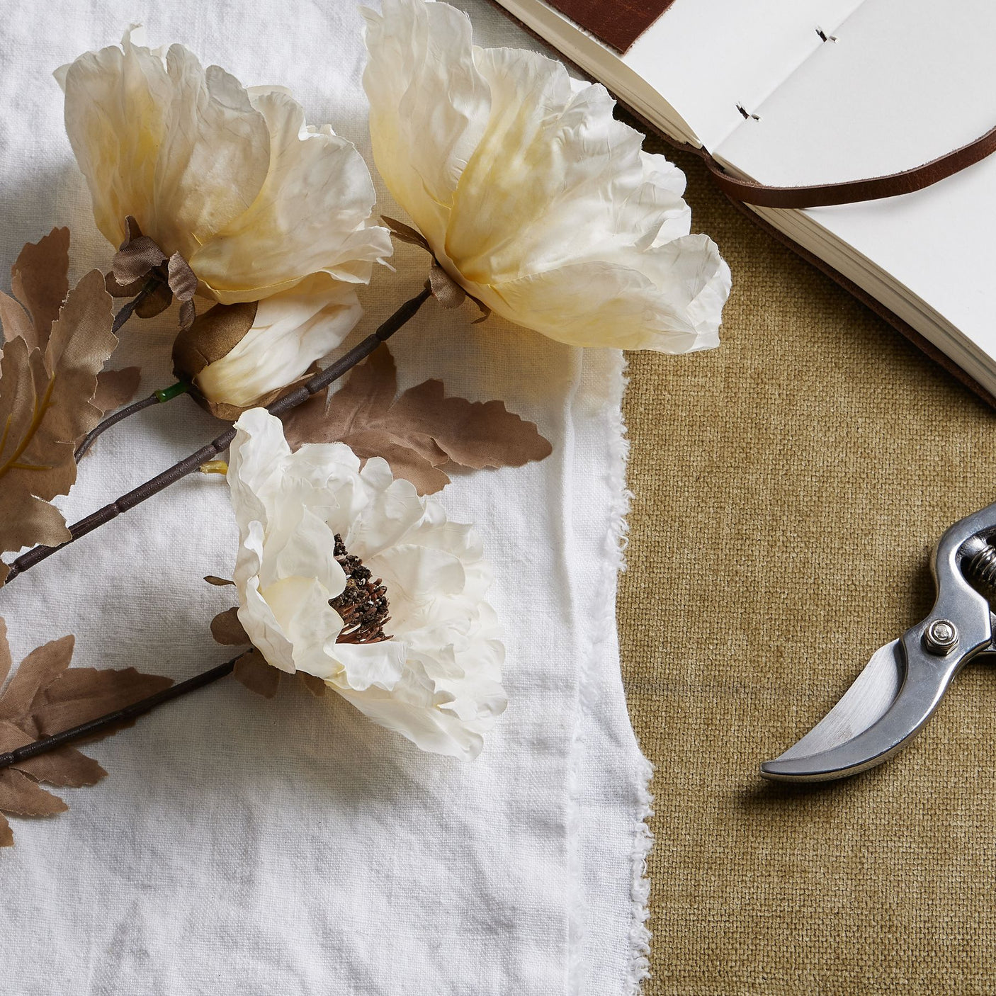 Large White Poppy Stem - Lacona Home 