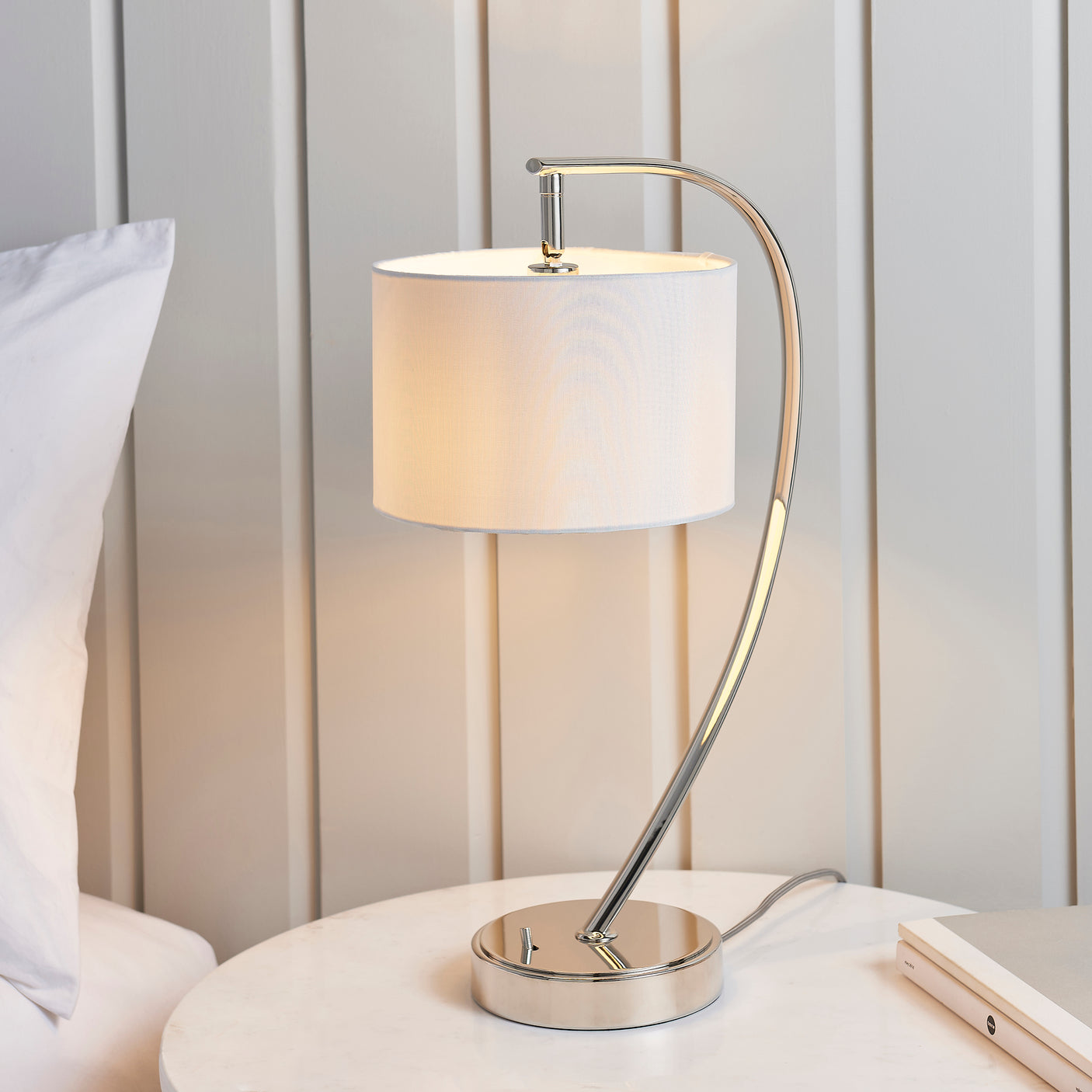 Lacona Empress 1Lt Indoor Table Lamp In Bright Nickel Plate & Vintage White Fabric Finish - Lacona Home 