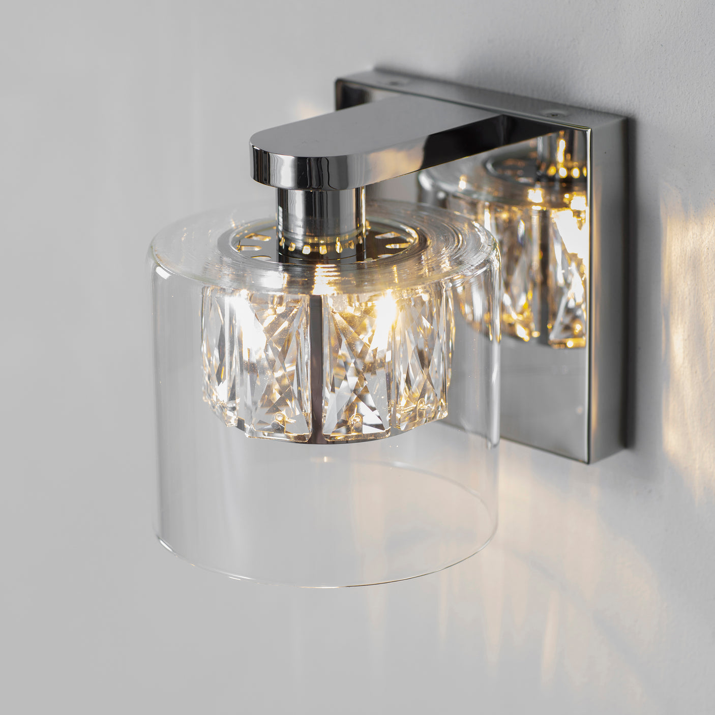 Lacona Verity 1Lt Indoor Wall Light In Chrome Plate & Clear Glass Finish - Lacona Home 