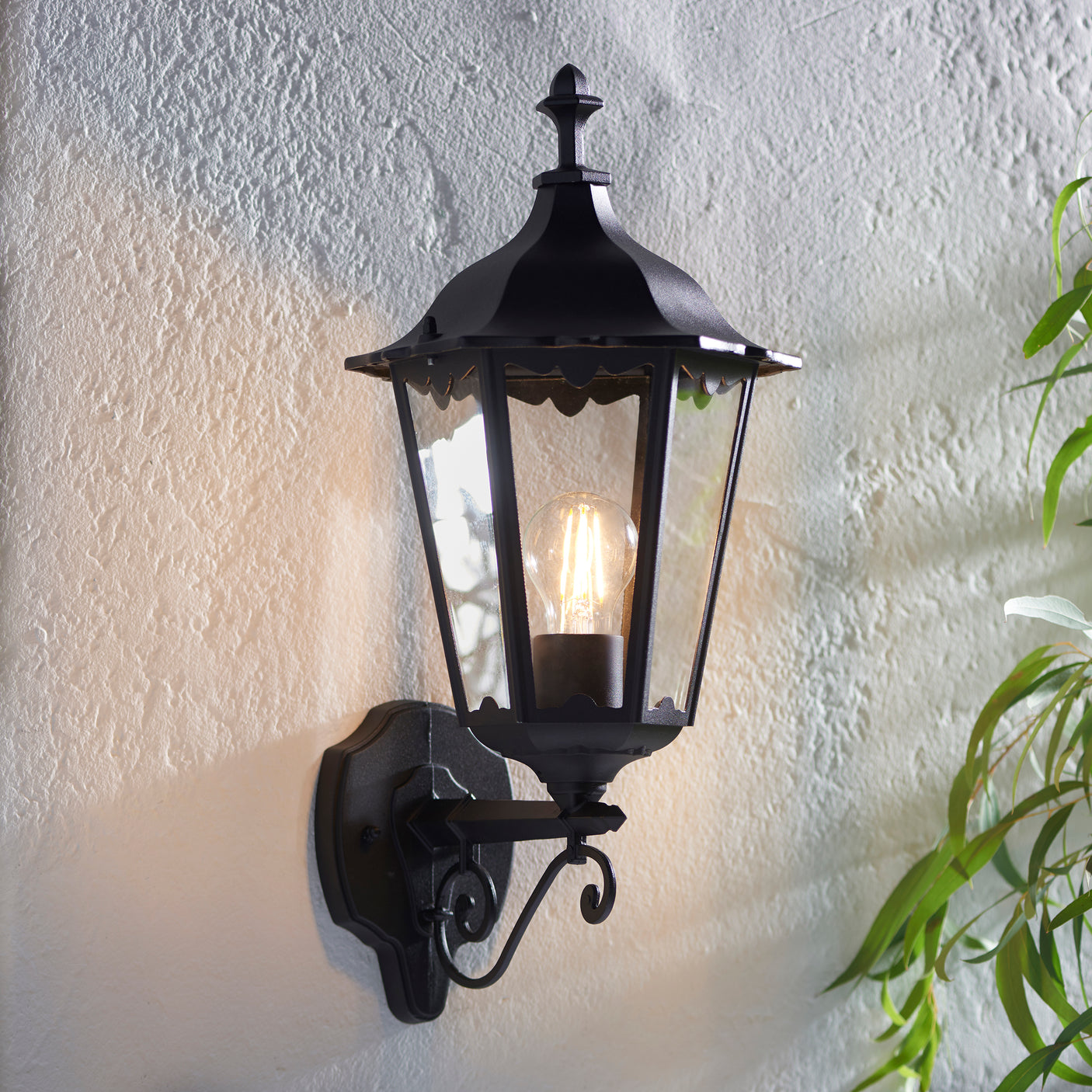 Lacona Bridgeford 1Lt Outdoor Wall Light In Matt Black & Clear Glass Finish - Lacona Home 