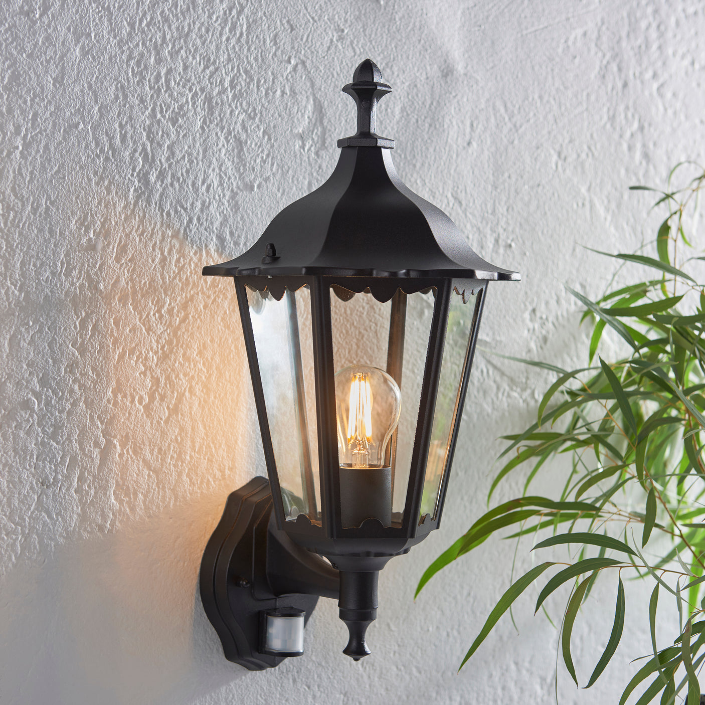 Lacona Bridgeford 1Lt Outdoor Wall Light In Matt Black & Clear Glass Finish - Lacona Home 