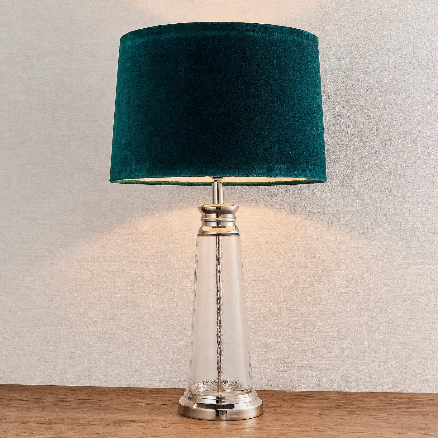 Lacona Waverly 1Lt Indoor Table Lamp In Clear Hammered Glass & Bright Nickel Plate With Teal Velvet Finish - Lacona Home 