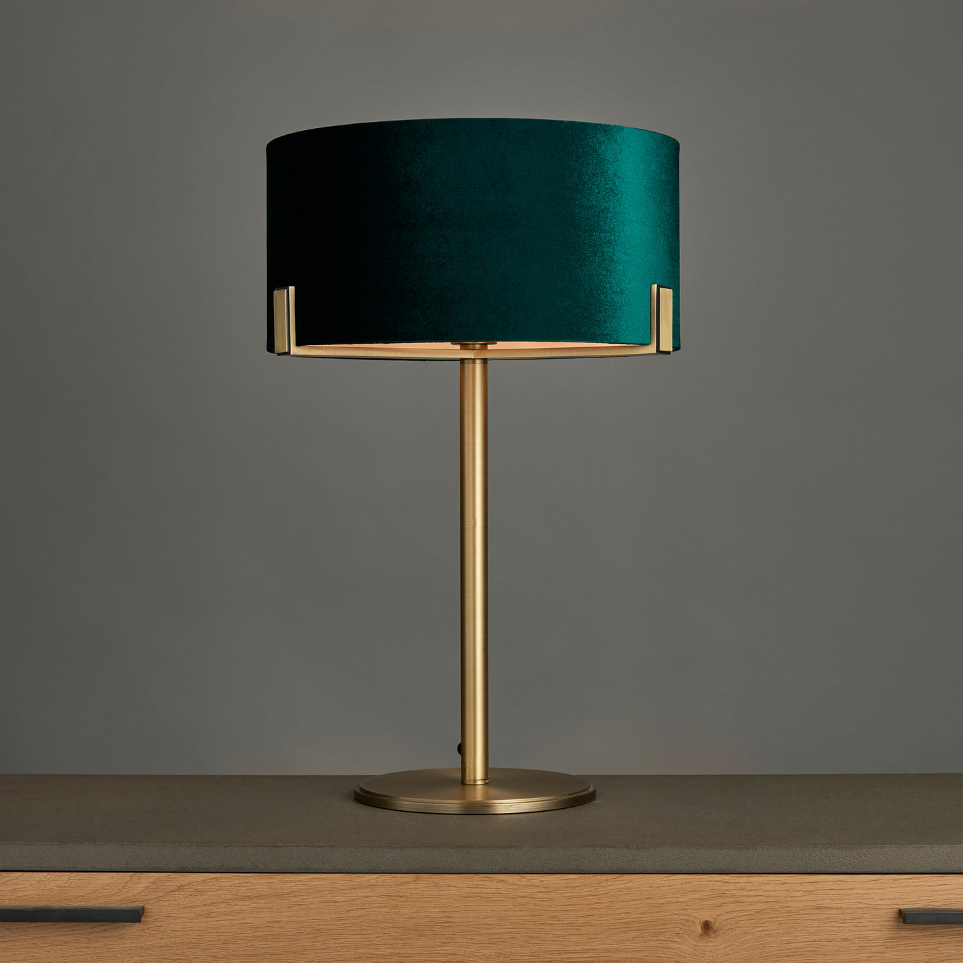 Lacona Meadowlark 1Lt Indoor Table Lamp In Matt Antique Brass Plate & Green Velvet Finish - Lacona Home 