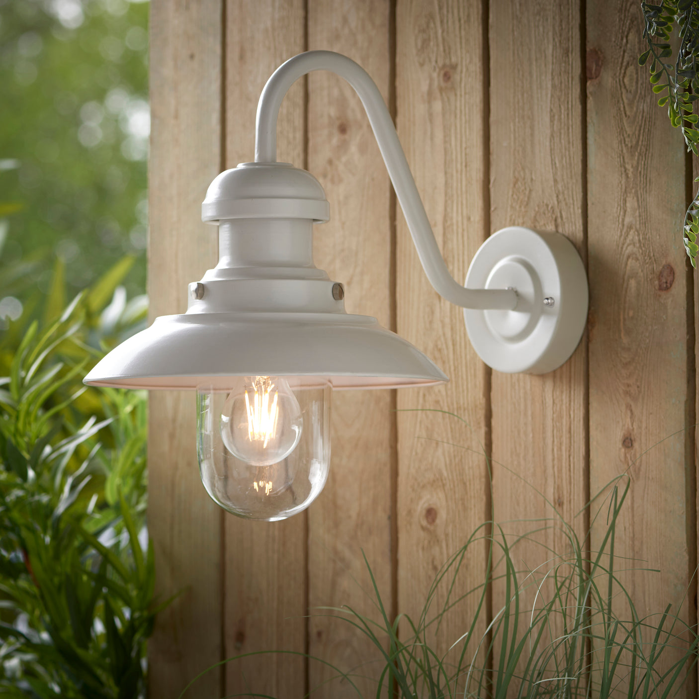 Lacona Herdwick 1Lt Outdoor Wall Light In Gloss Stone & Clear Glass Finish - Lacona Home 