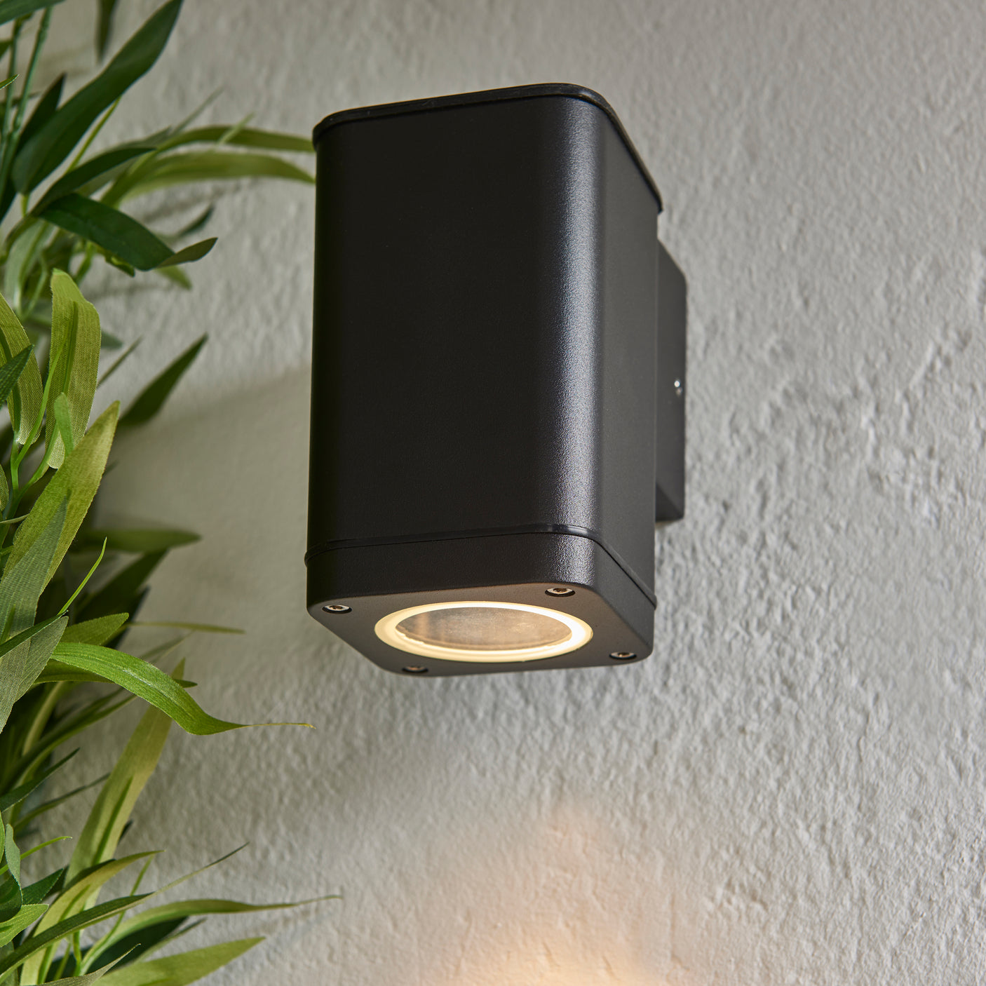 Lacona Millvale Ilt Outdoor Wall Light In Textured Black & Clear Glass Finish - Lacona Home 