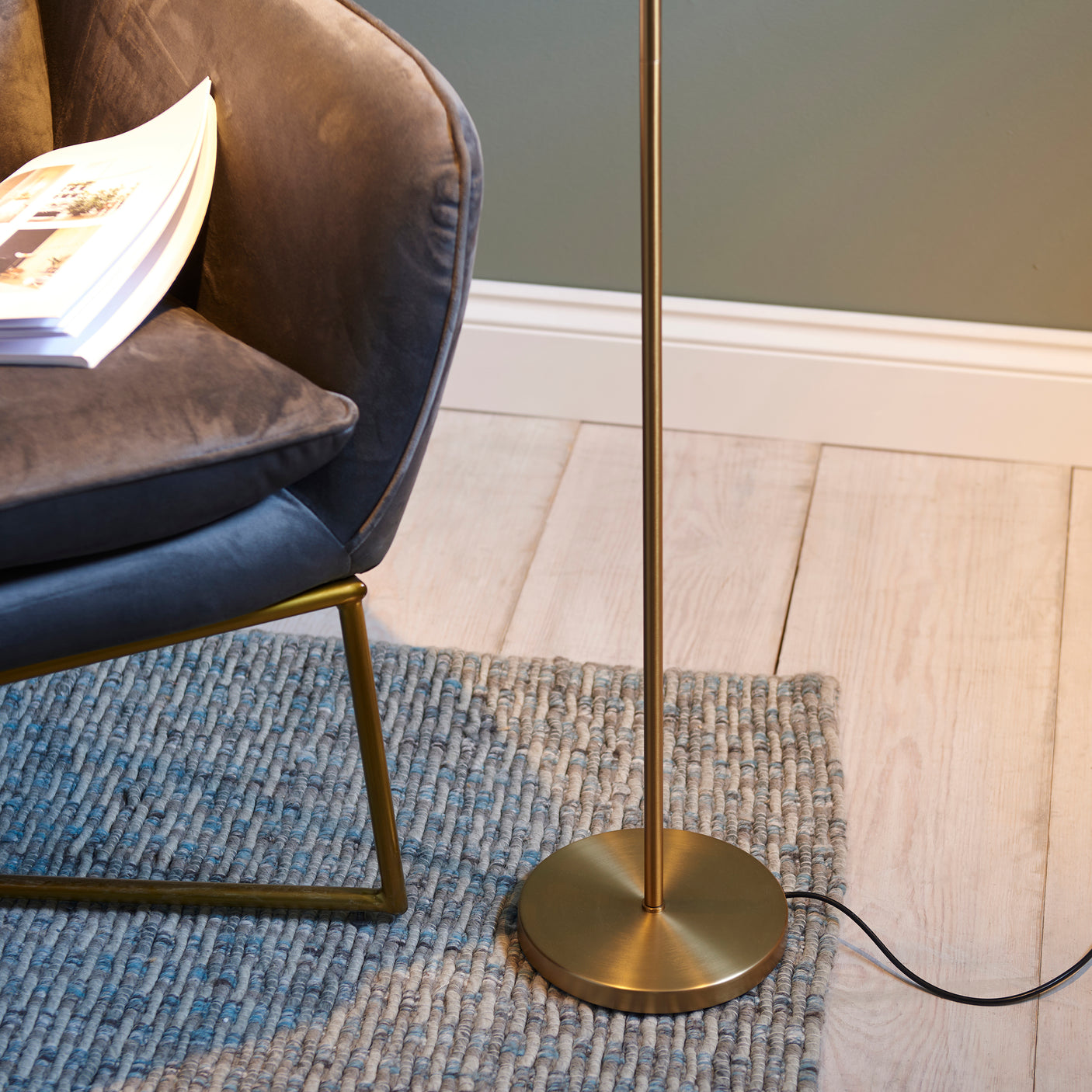 Bibliophile 1Lt Indoor Floor Lamp In Warm Brass Plate Finish